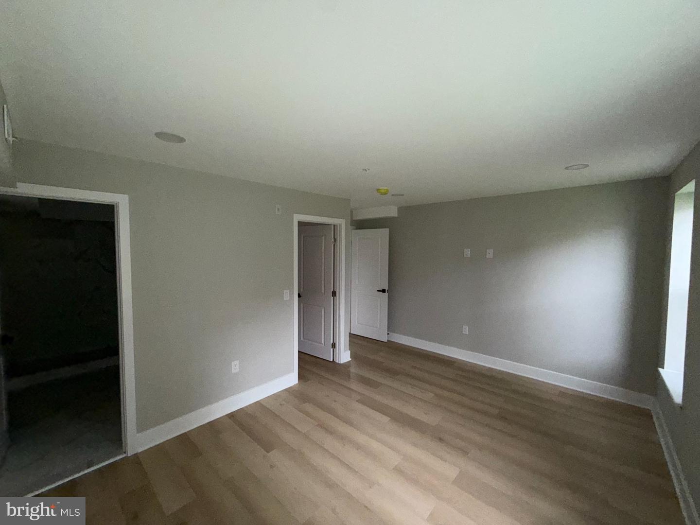 1201 Lindley Ave #2 Property Photo 5
