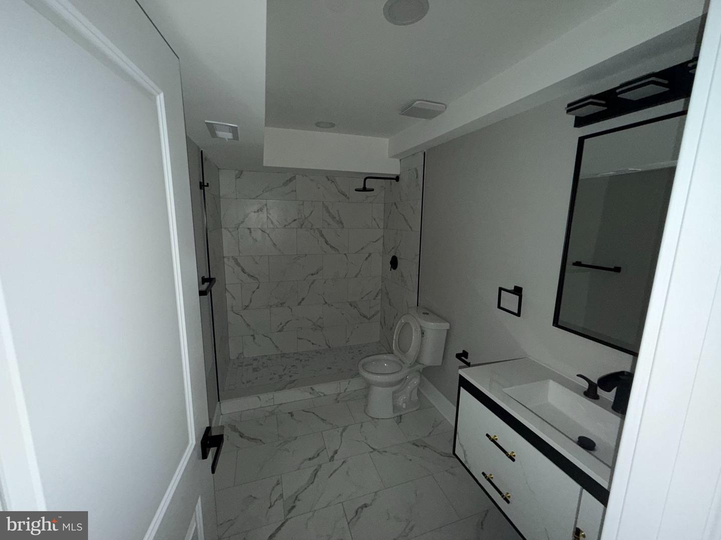1201 Lindley Ave #2 Property Photo 7