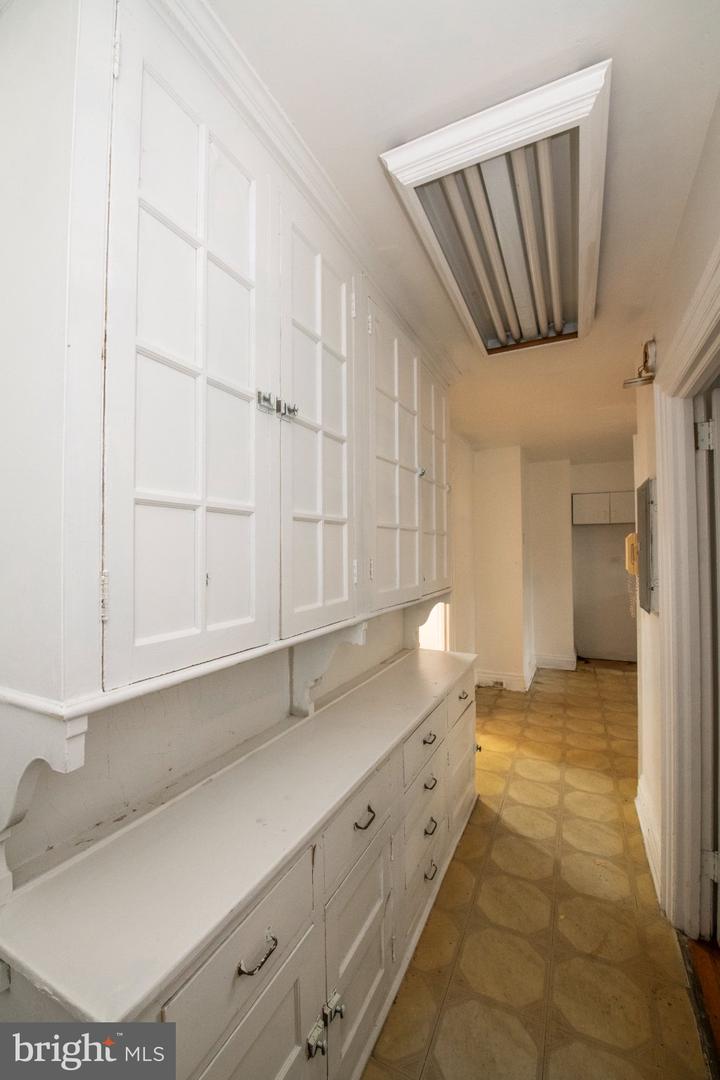 4621-00 Pine St #g210 Property Photo 21