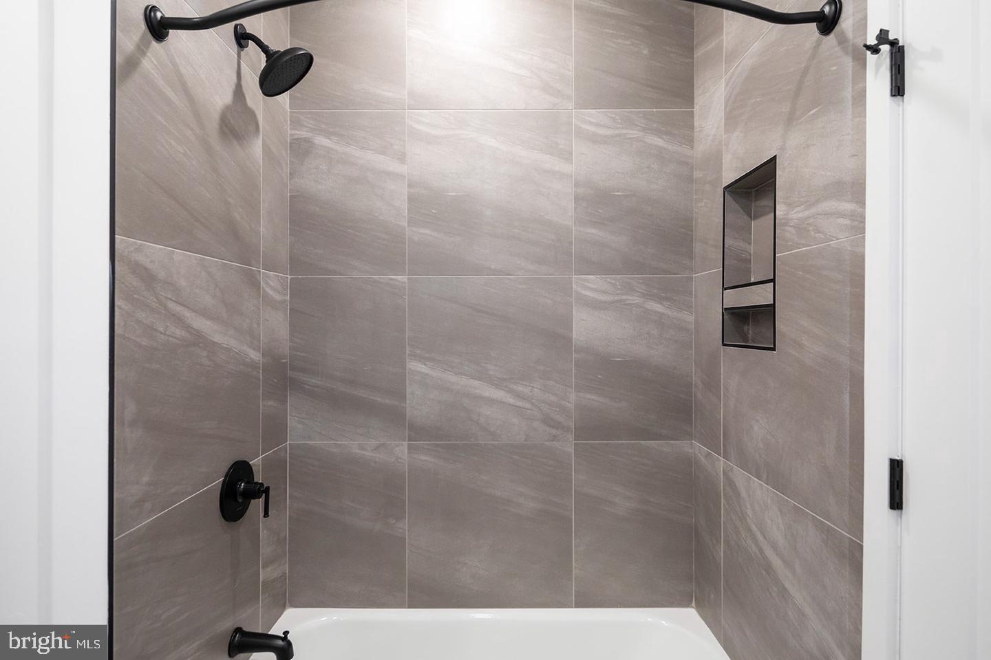 3108 Clifford St #b Property Photo 15