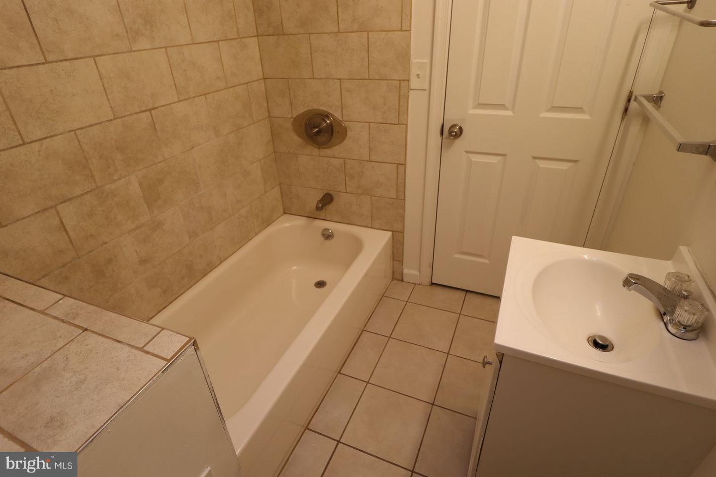 4840 Stenton Ave Property Photo 6