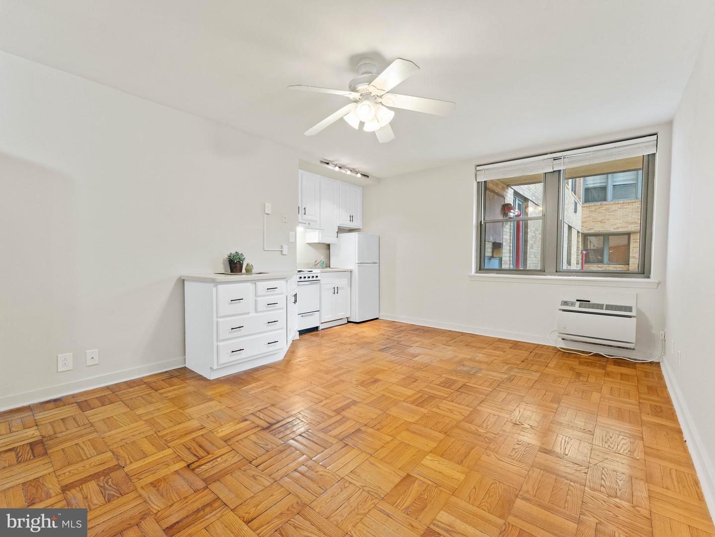 2601-00 Pennsylvania Ave #127 Property Photo 6