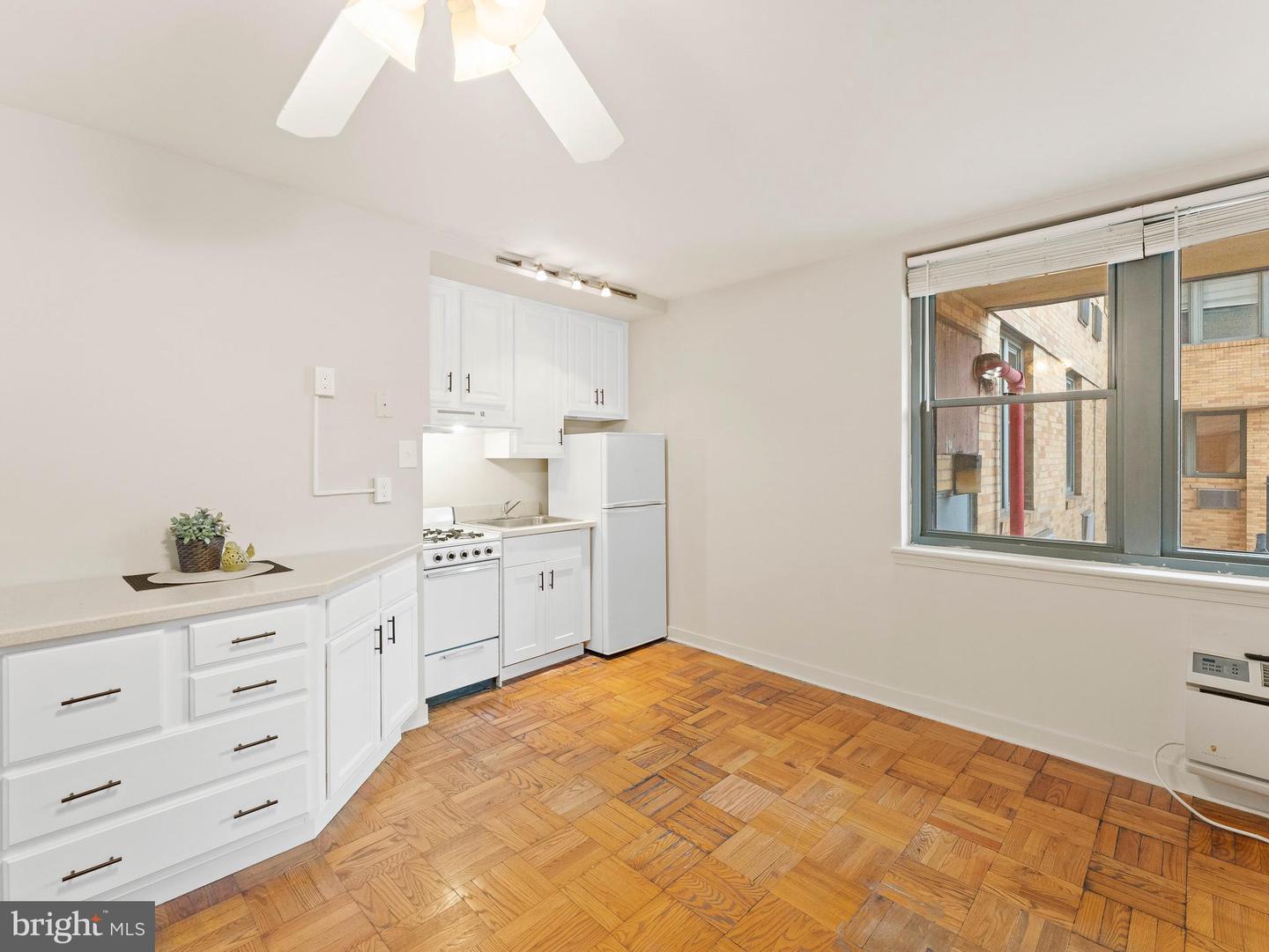 2601-00 Pennsylvania Ave #127 Property Photo 7