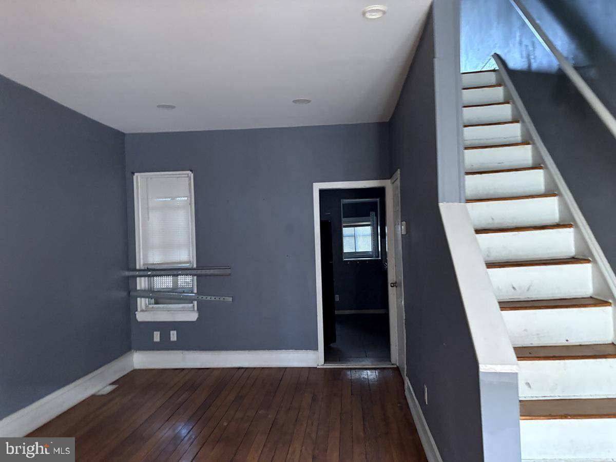 3081 Memphis St Property Photo 5