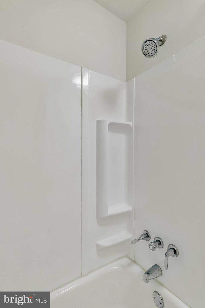 320 S Juniper St #2 Property Photo 10