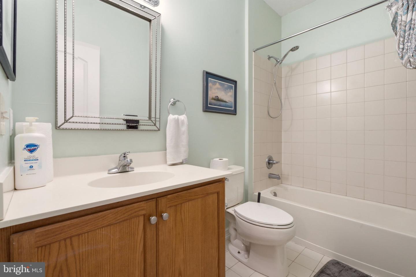 4427 Driftwood Dr #105 Property Photo 11