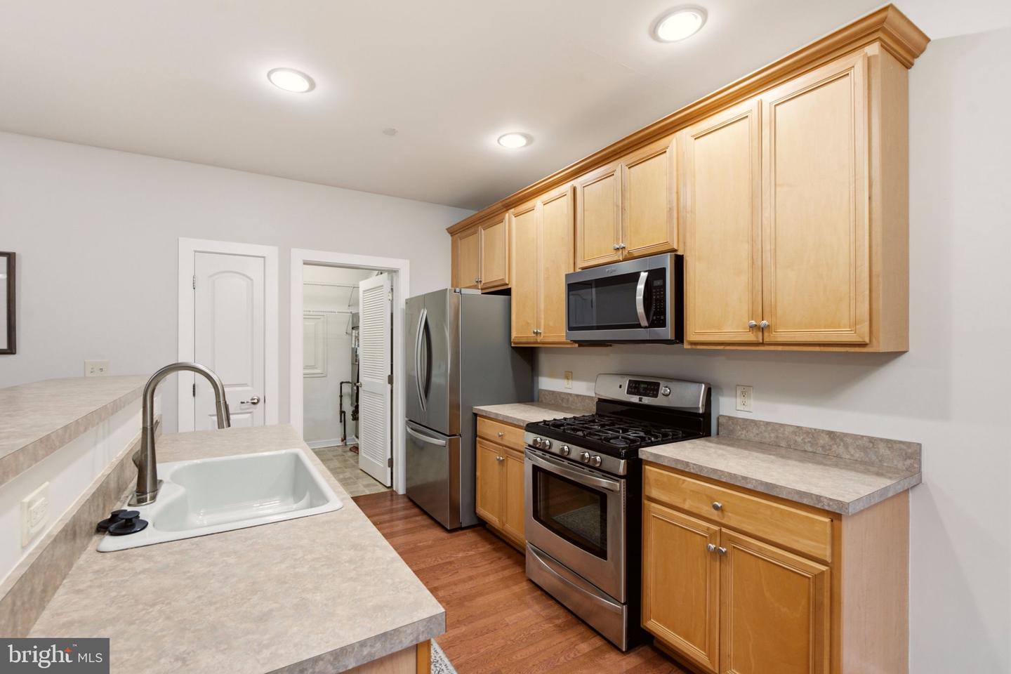 4427 Driftwood Dr #105 Property Photo 20