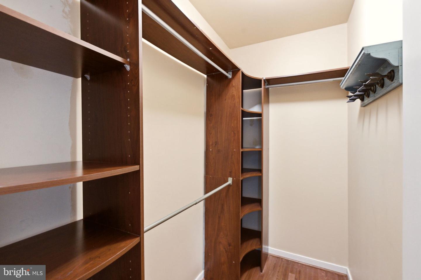 4427 Driftwood Dr #105 Property Photo 29