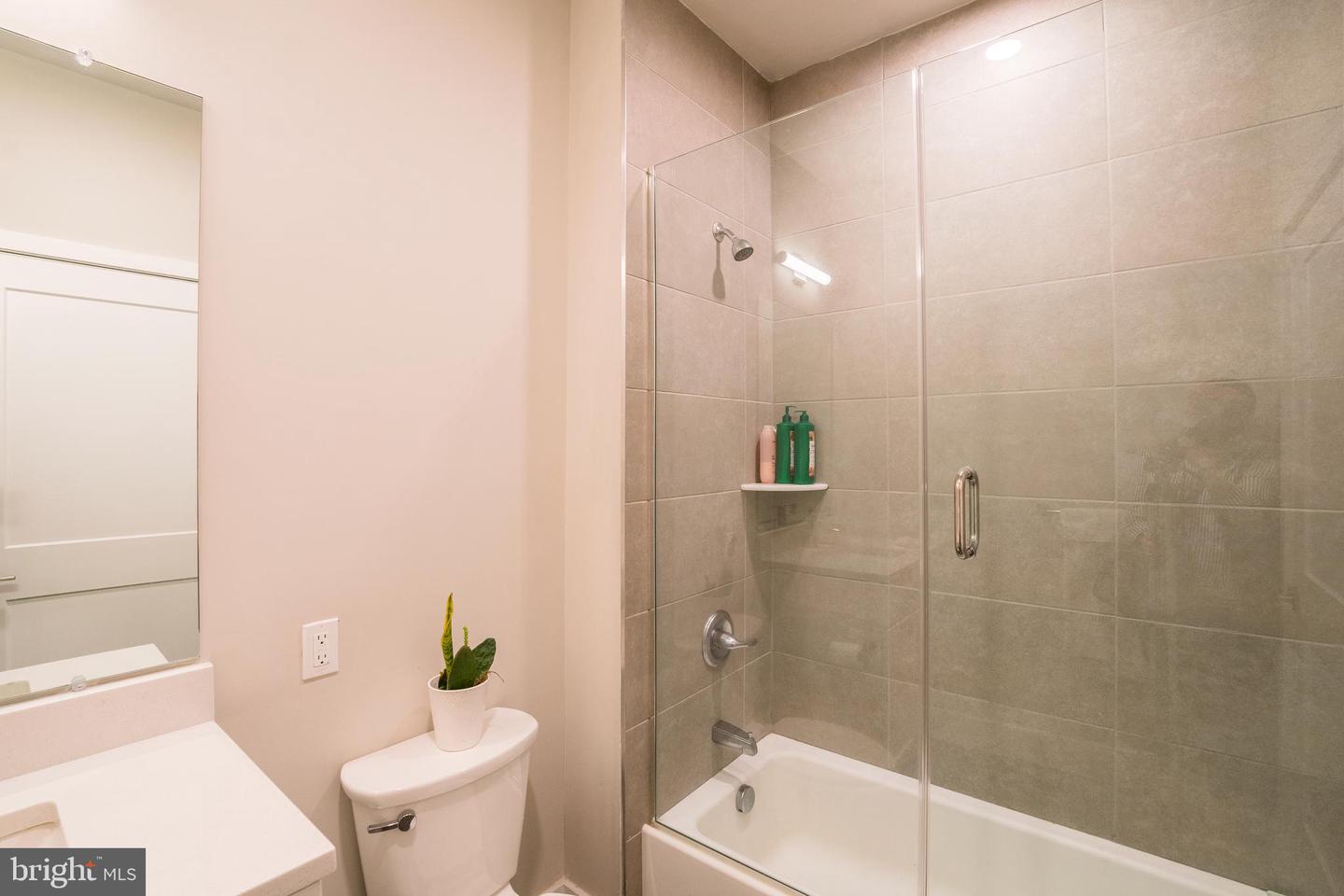 1300 S 19th St #unit 205 Property Photo 6