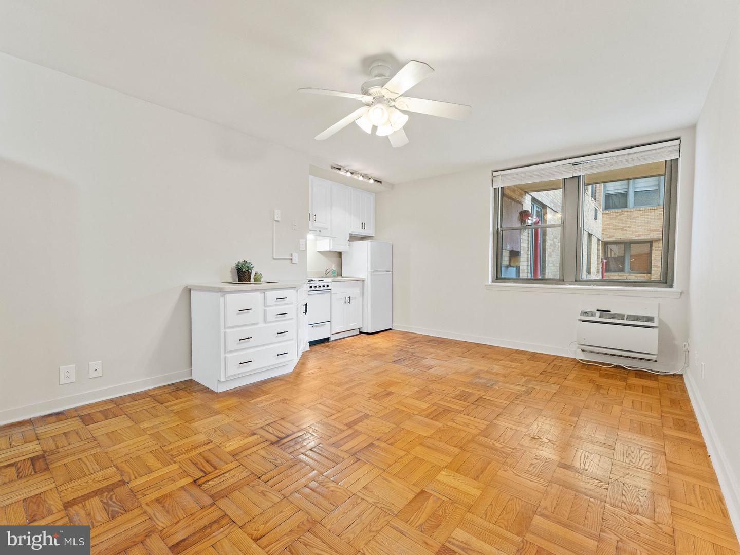 2601-00 Pennsylvania Ave #127 Property Photo 6