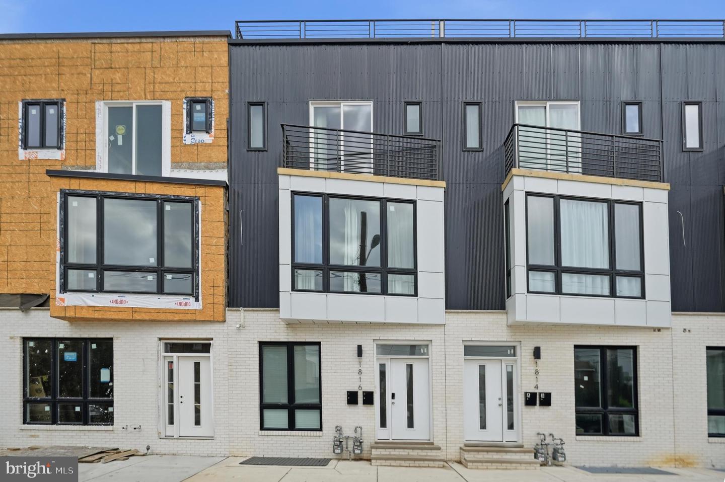 1816 E Moyamensing Ave #b Property Photo 2
