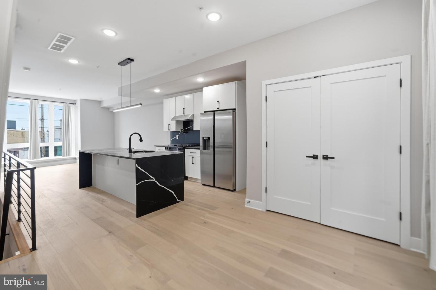 1816 E Moyamensing Ave #b Property Photo 8