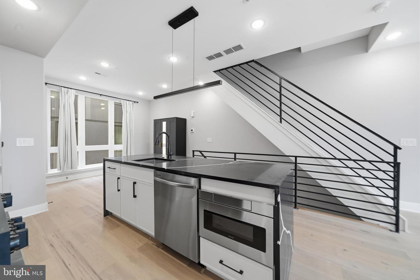 1816 E Moyamensing Ave #b Property Photo 10