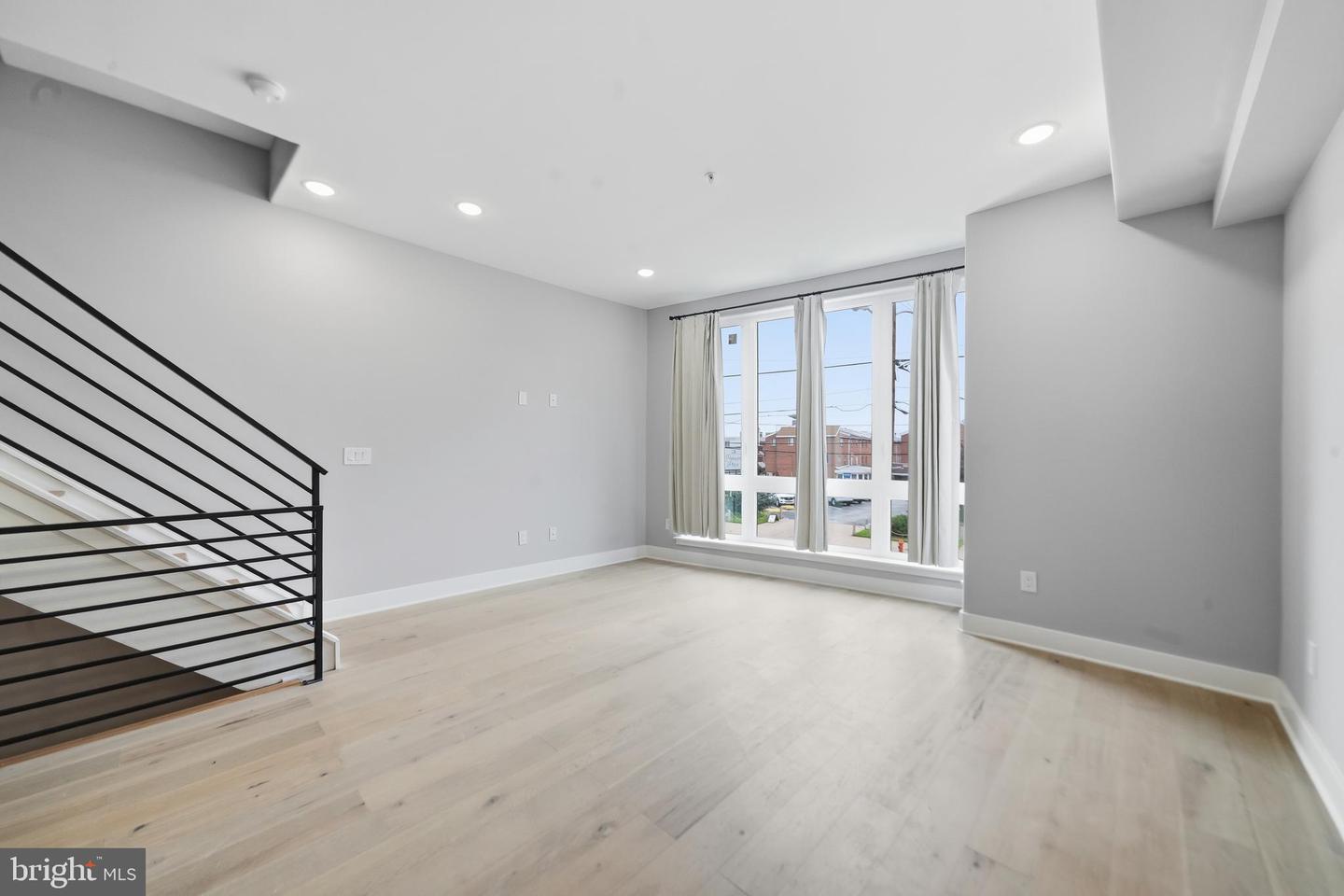 1816 E Moyamensing Ave #b Property Photo 19