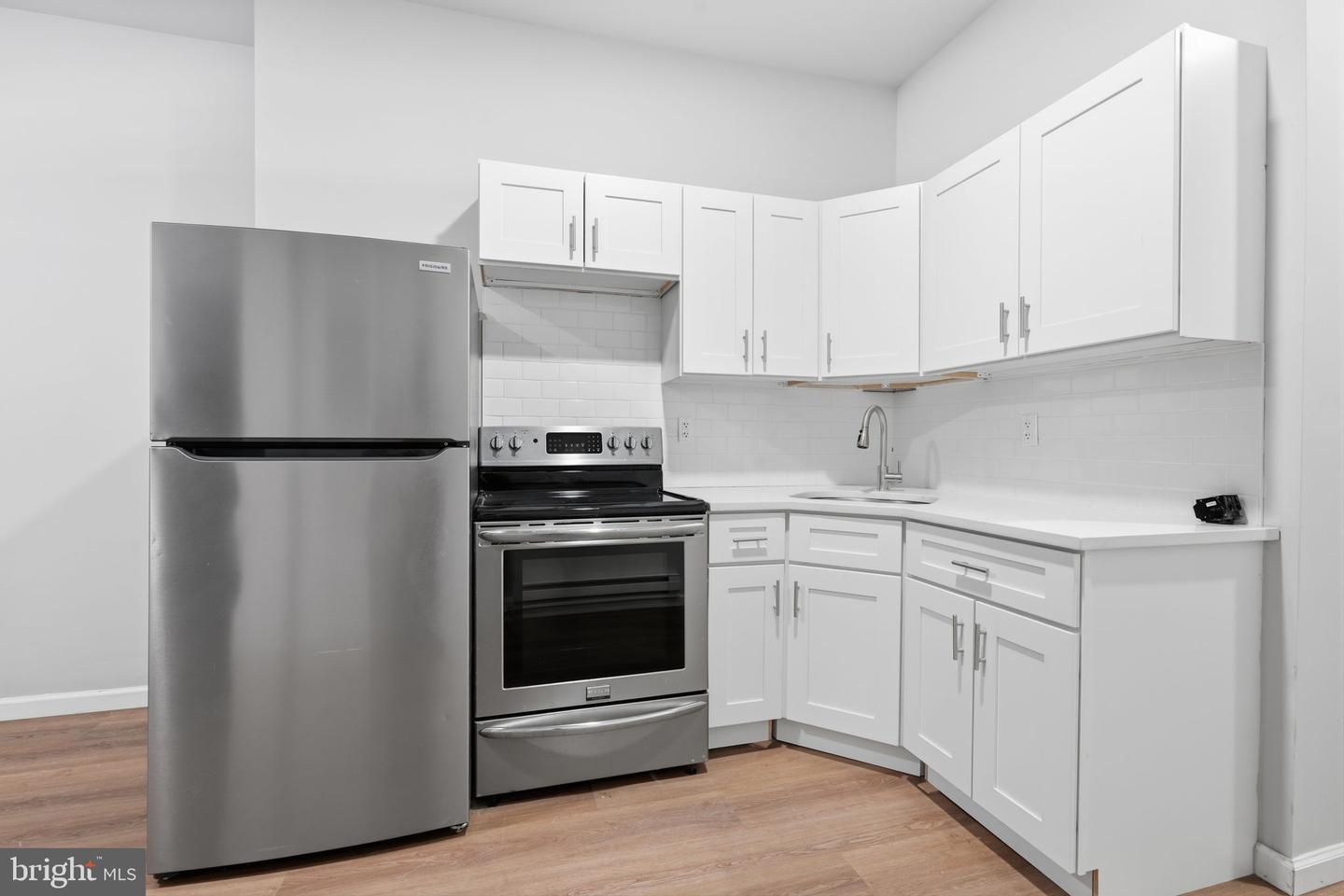 3448 FRANKFORD AVE #1 Property Photo 1