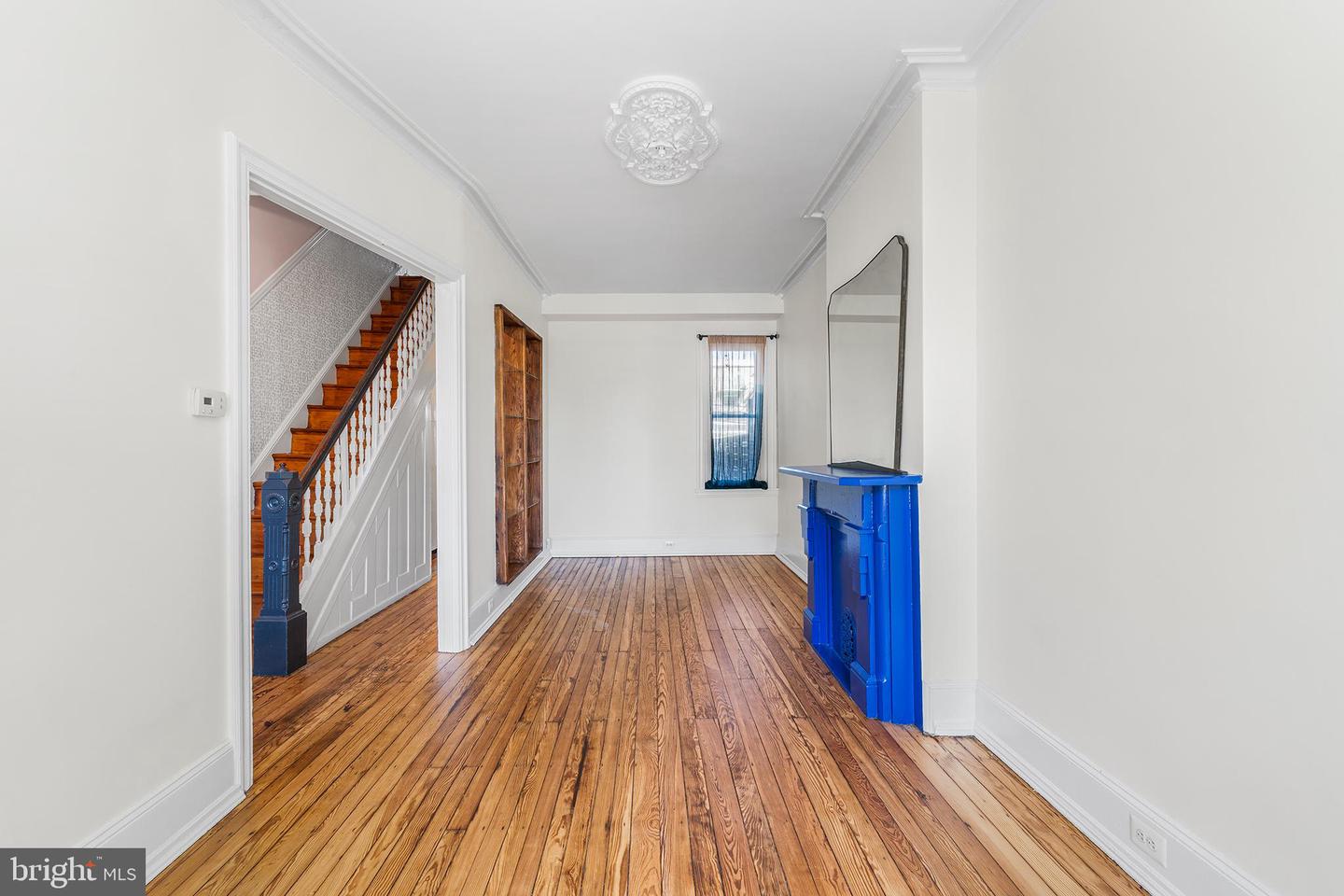 329 Tasker St Property Photo 8