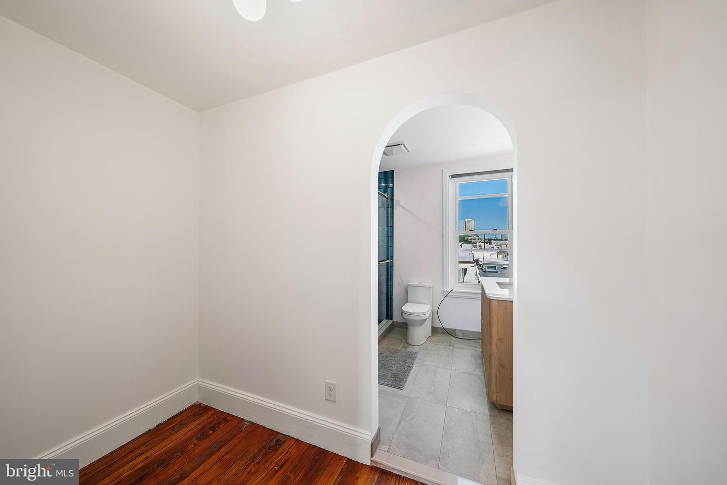 329 Tasker St Property Photo 31