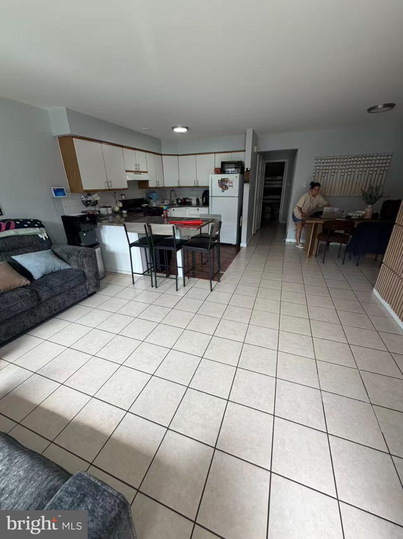 6300 Tulip St Property Photo 7