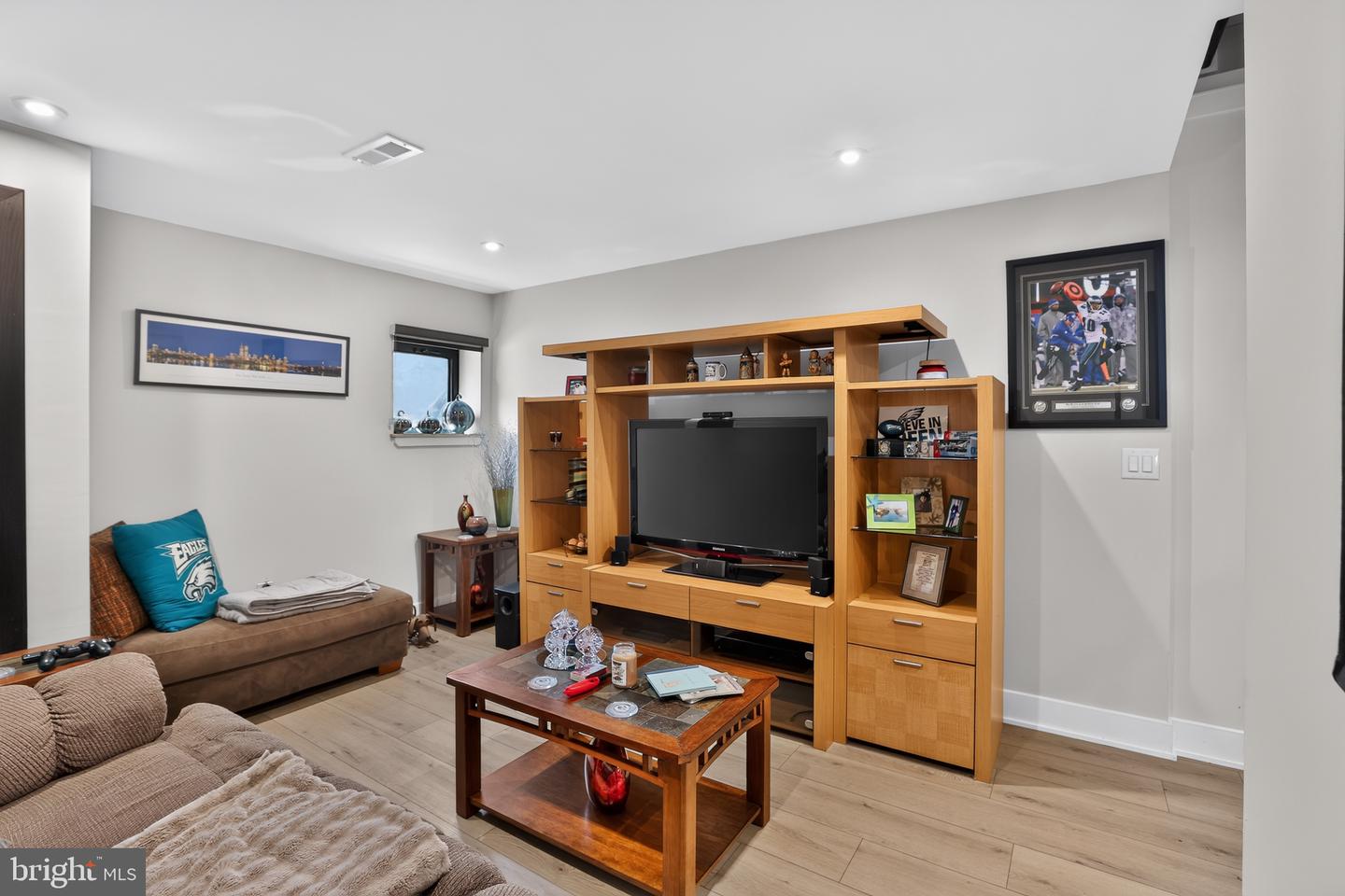 2545 Turner St Property Photo 16