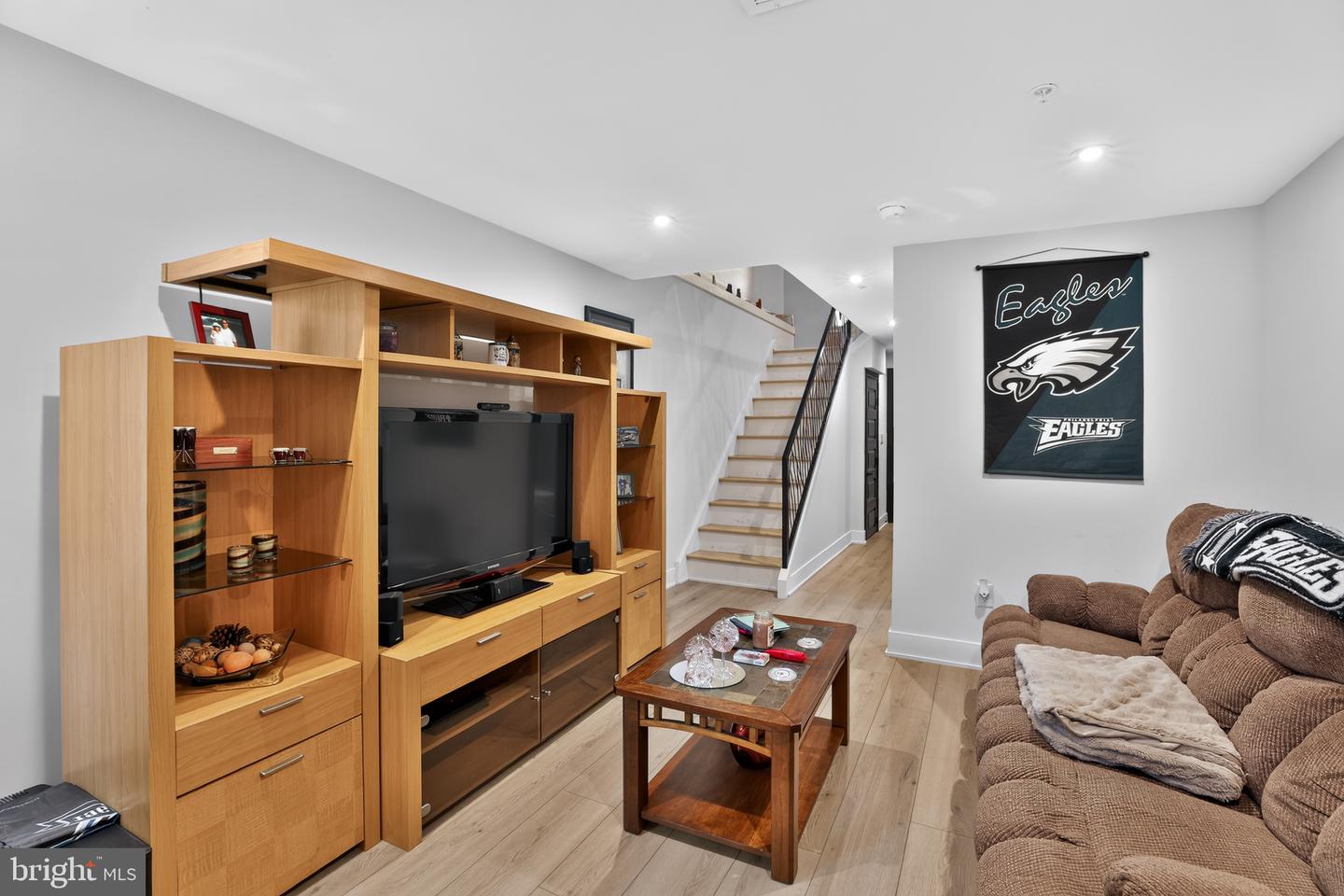 2545 Turner St Property Photo 17