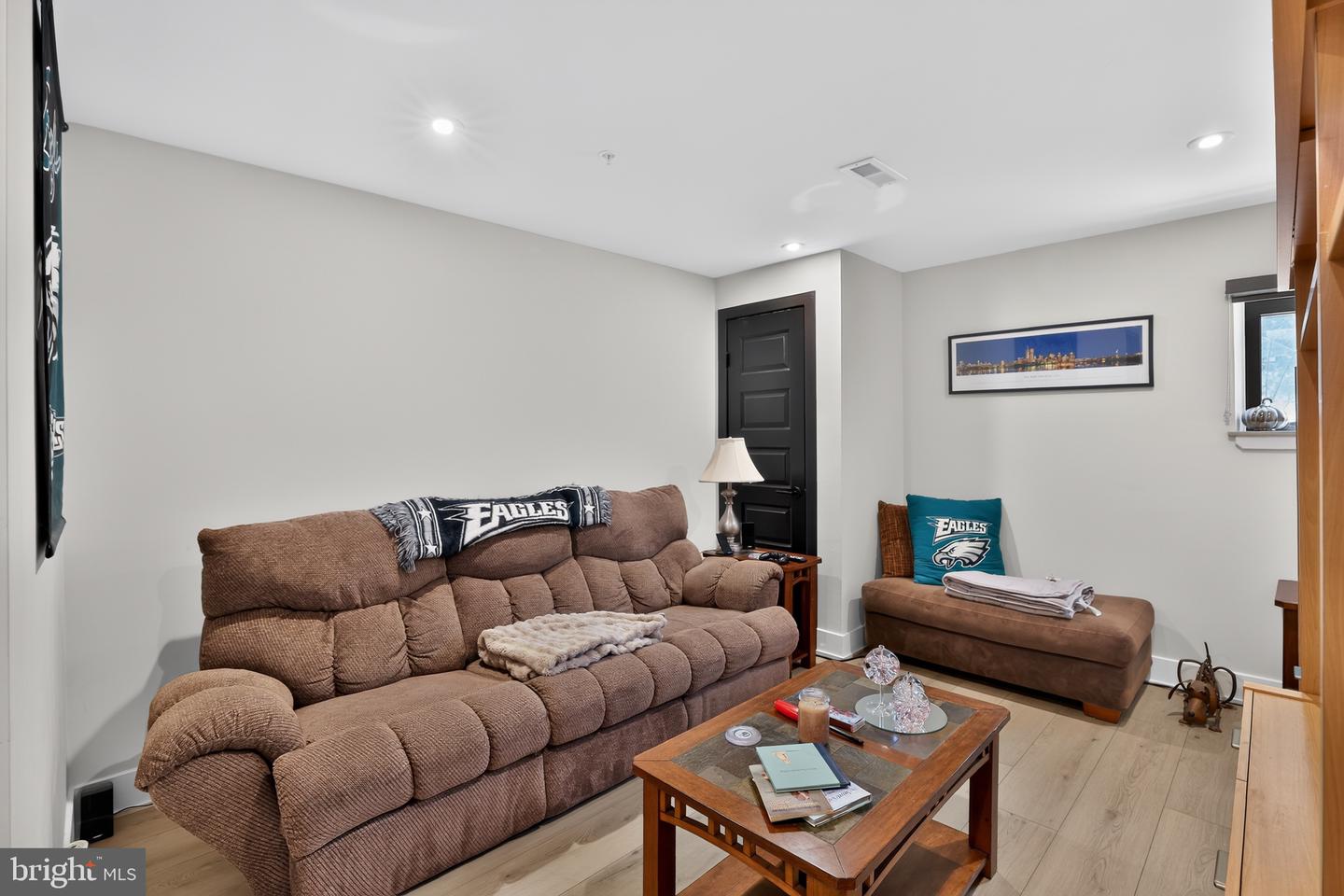 2545 Turner St Property Photo 18