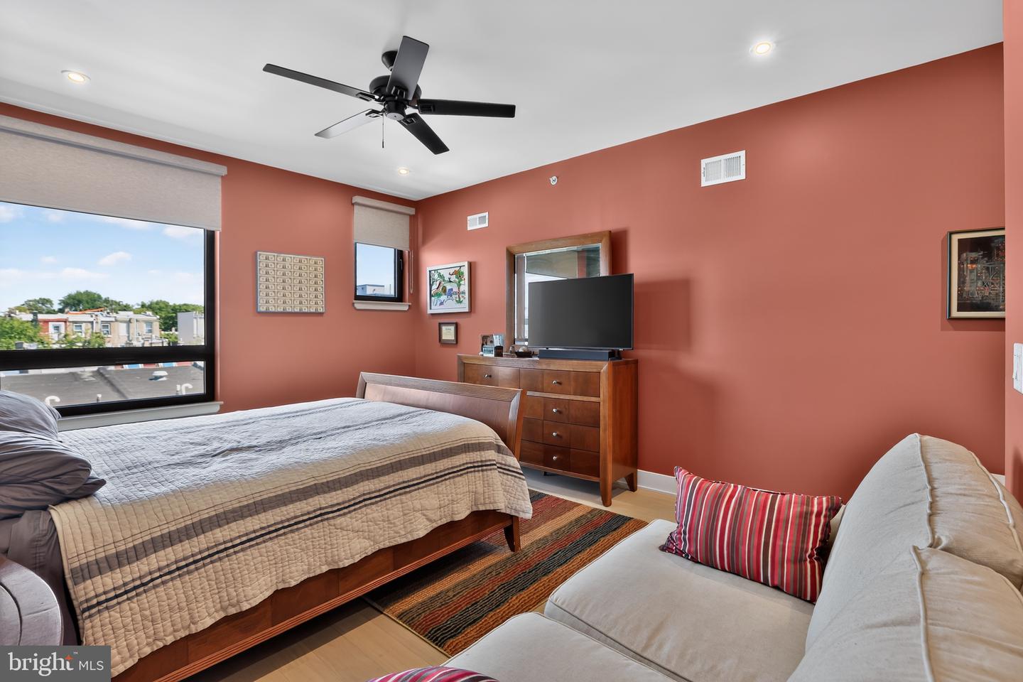 2545 Turner St Property Photo 31