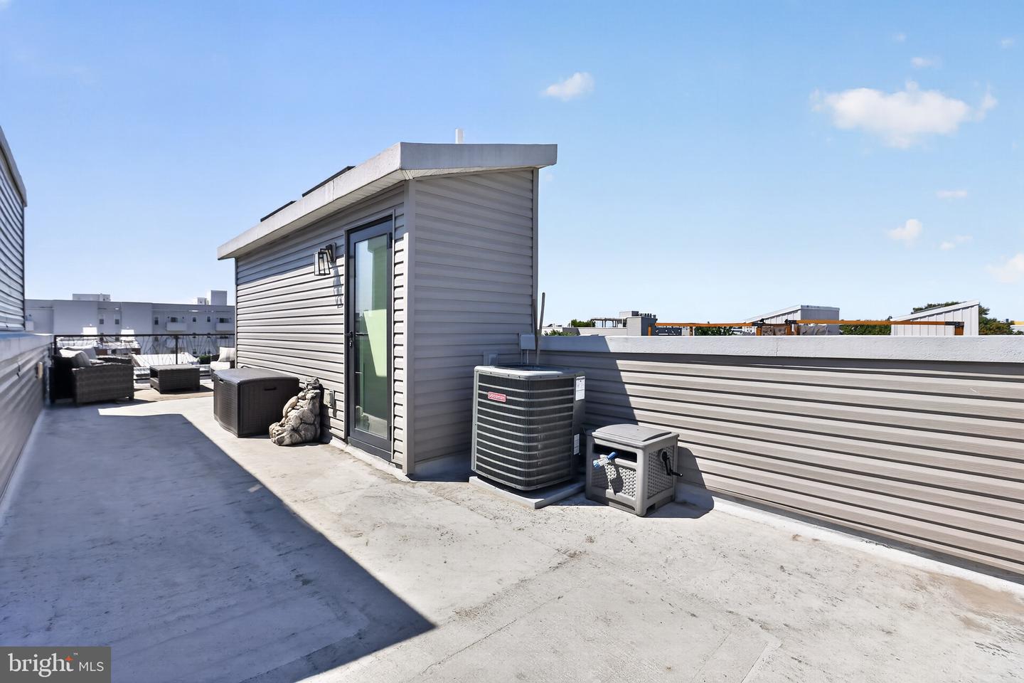 2545 Turner St Property Photo 42