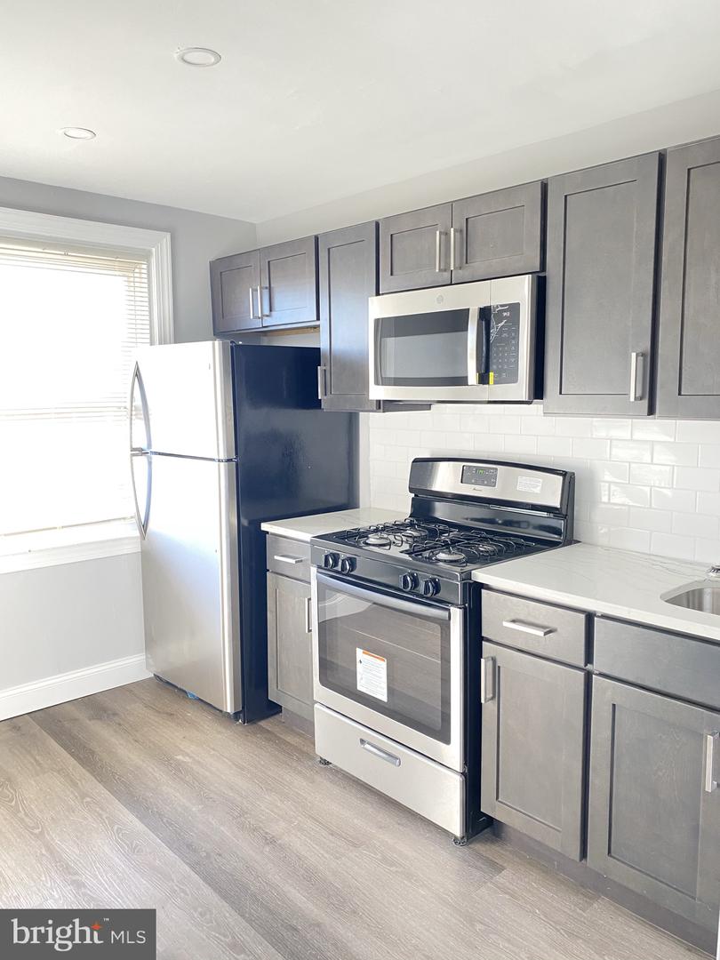 6302-6328 Magnolia St #6302-a Property Photo 7