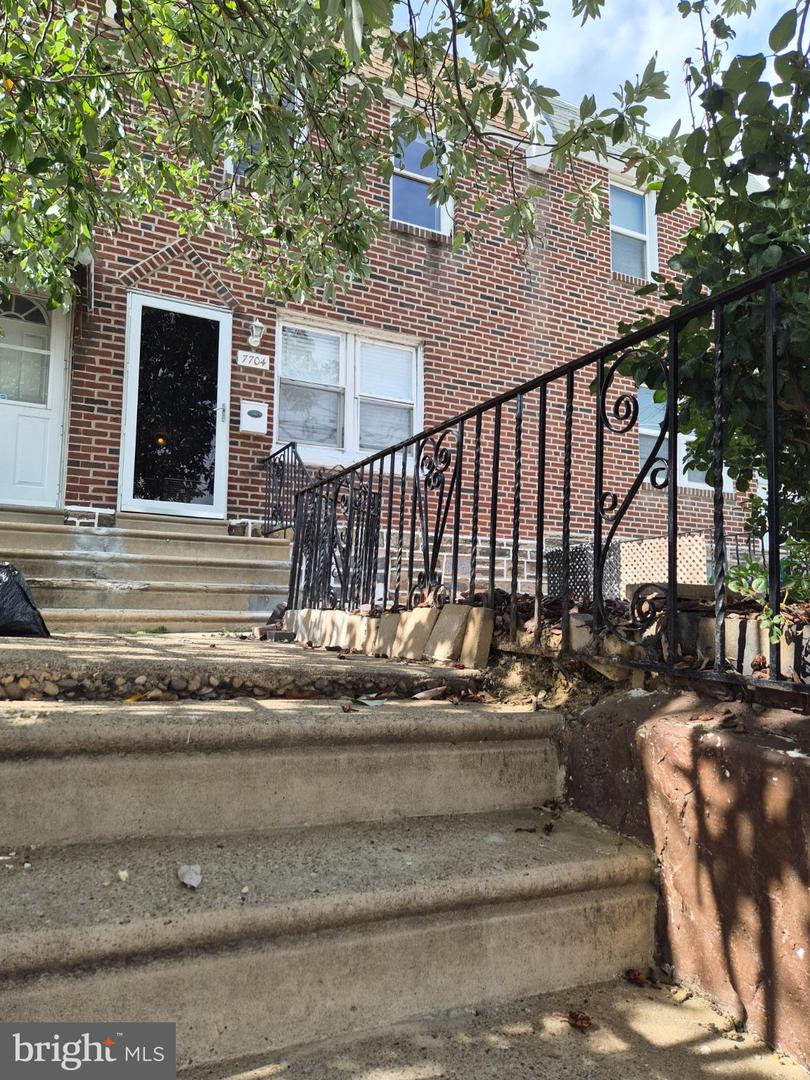 7704 TORRESDALE AVE Property Photo 1