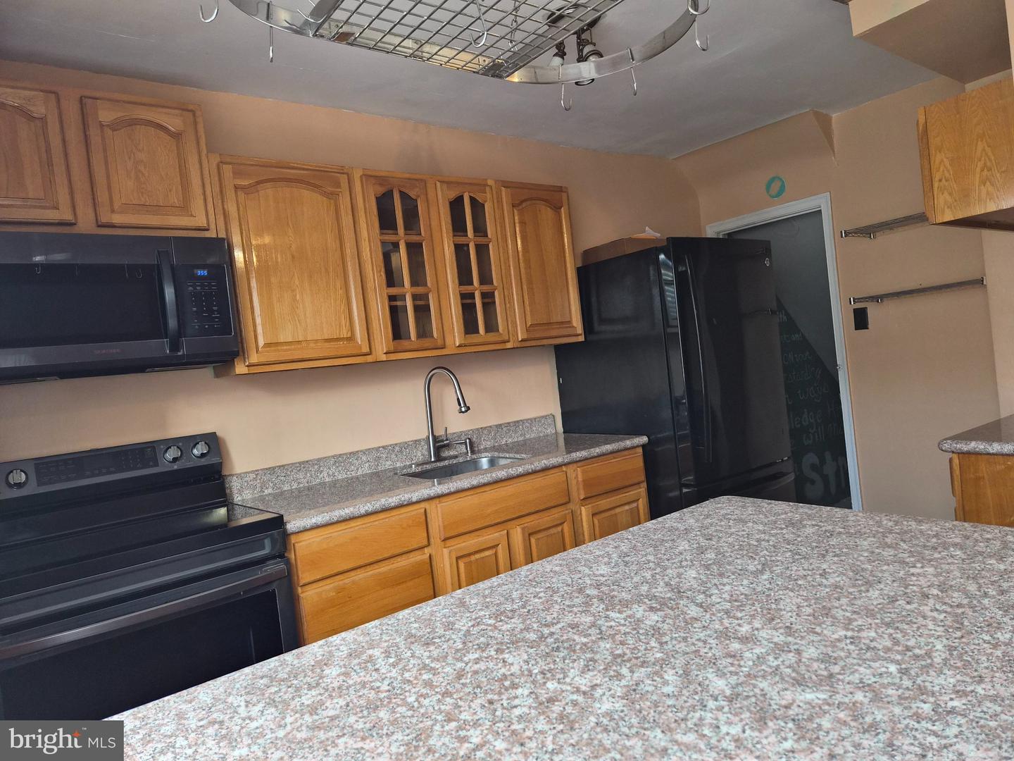 7704 Torresdale Ave Property Photo 6