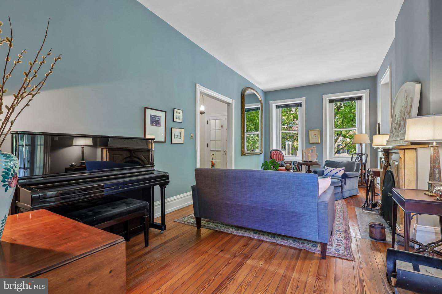 202 W Chestnut Hill Ave Property Photo 8