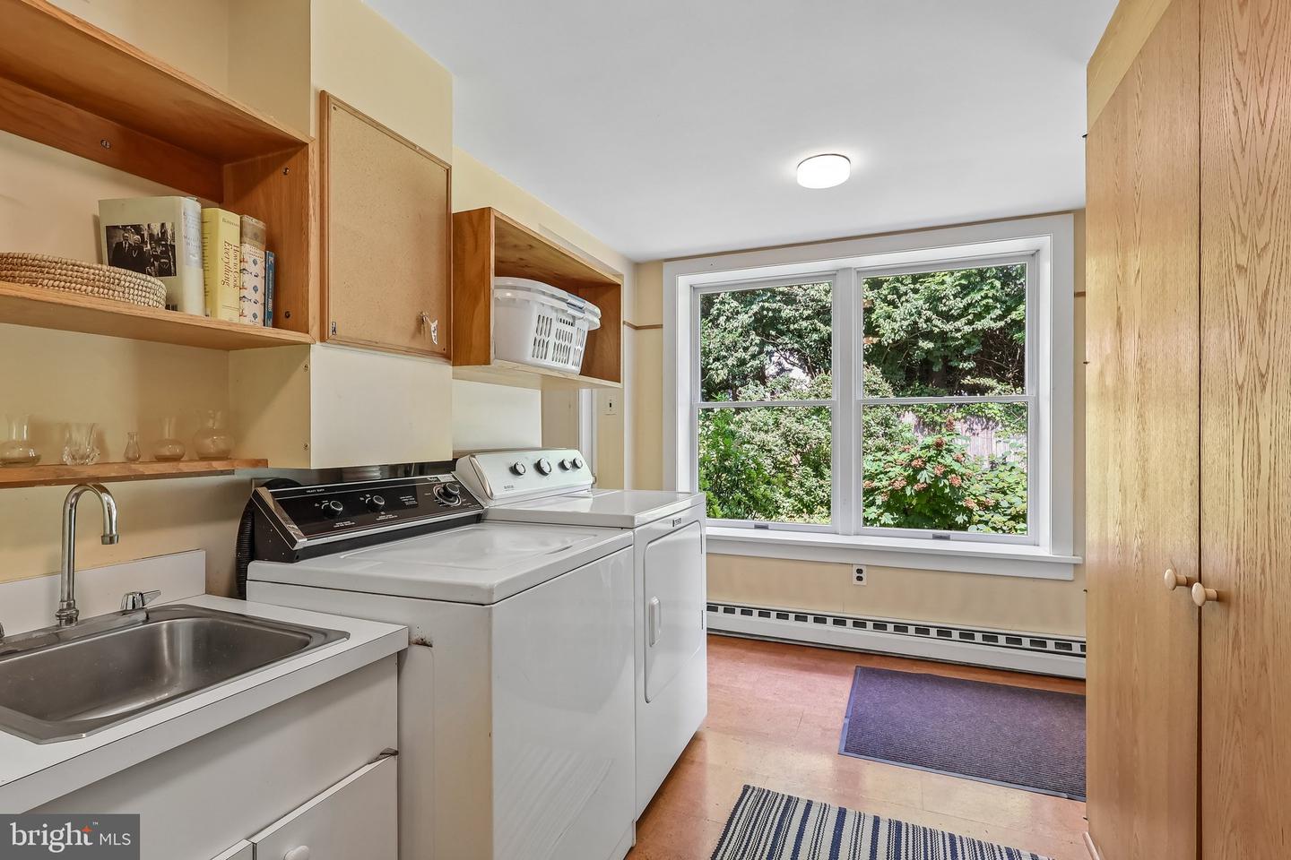 202 W Chestnut Hill Ave Property Photo 19