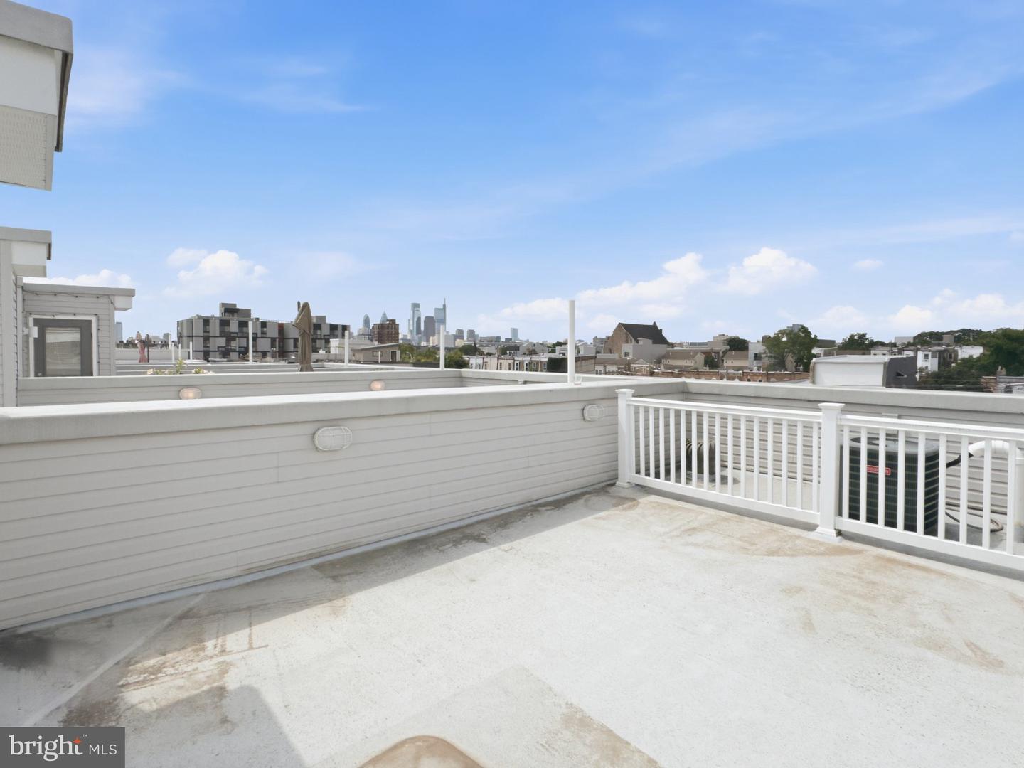 1643 N Randolph St Property Photo 35