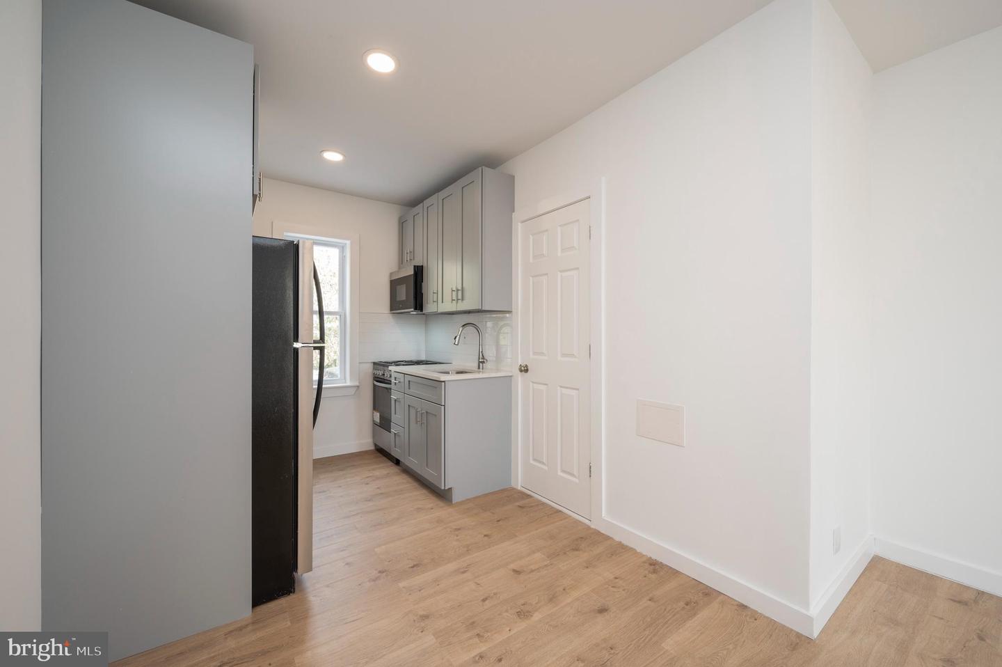 1617 Harrison St #3 Property Photo 6