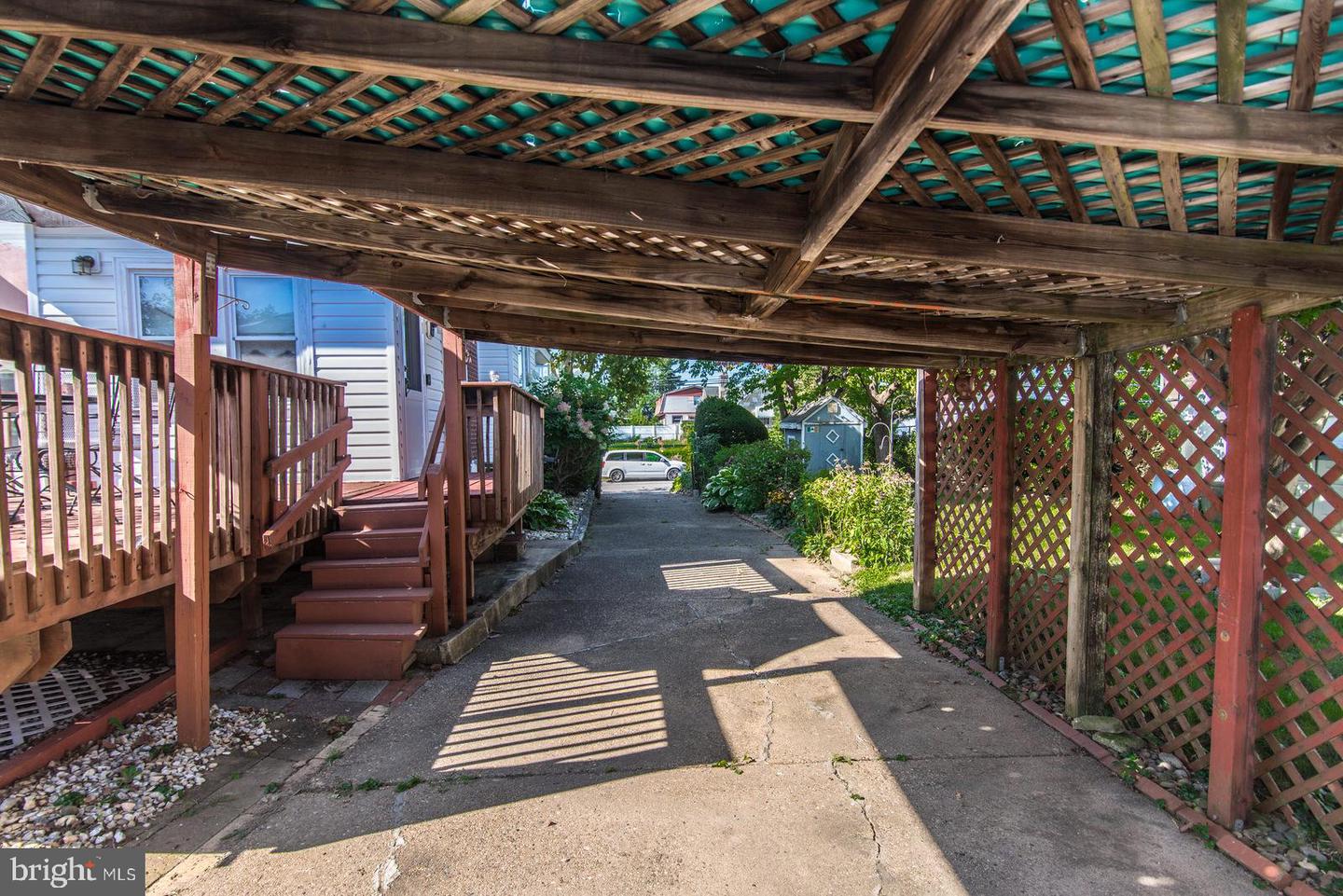 2231-33 Afton St Property Photo 53