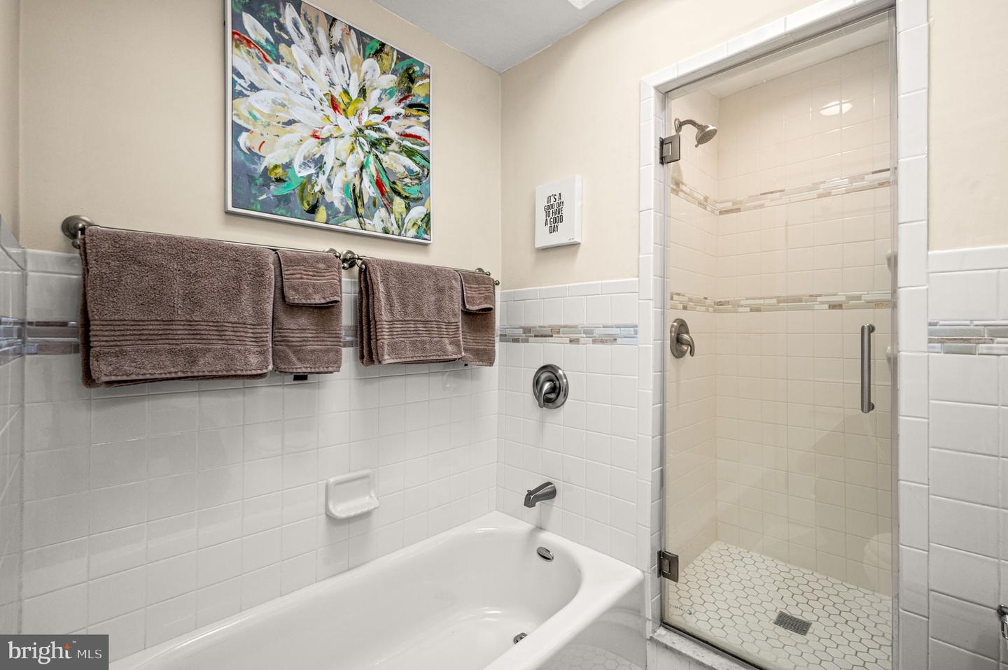 3453 W Queen Ln Property Photo 16
