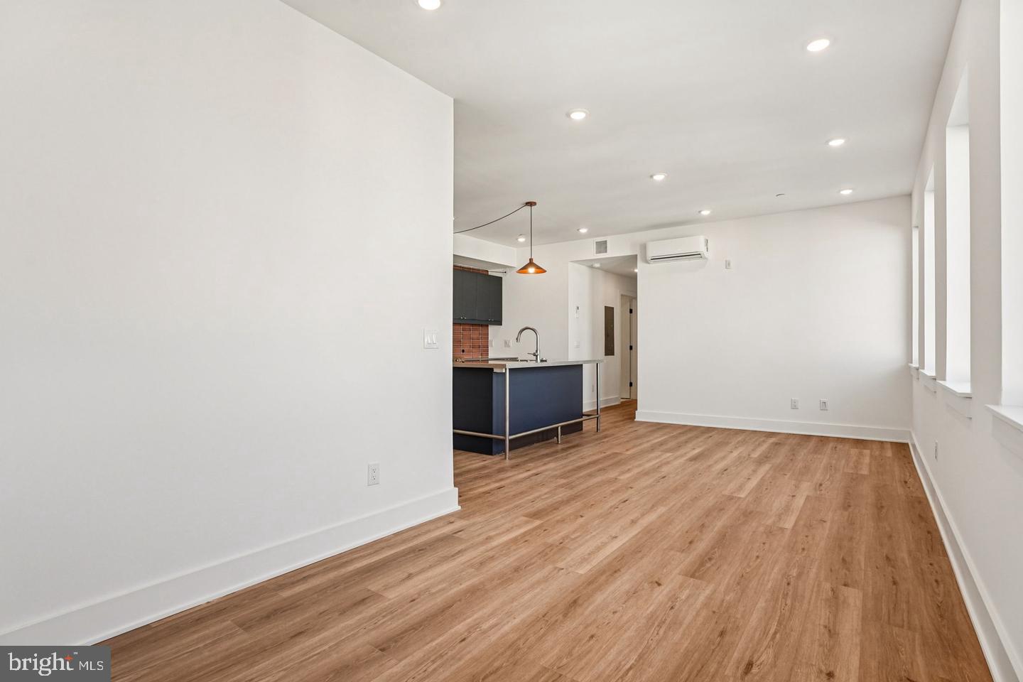 2456 Frankford Ave #9 Property Photo 5