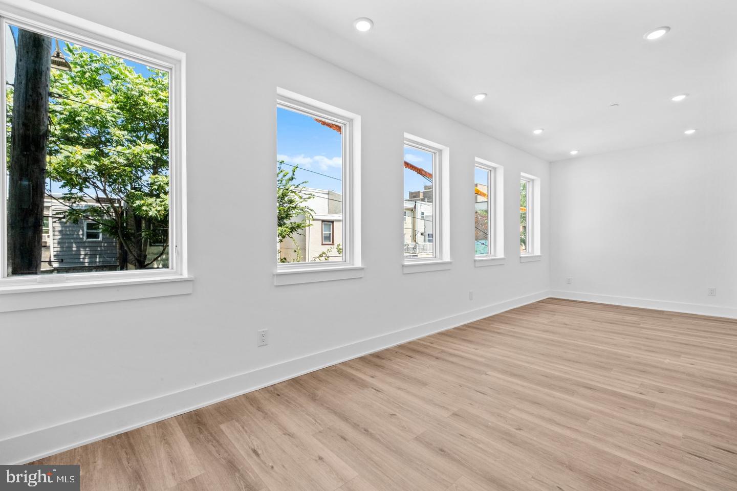 2456 Frankford Ave #9 Property Photo 9