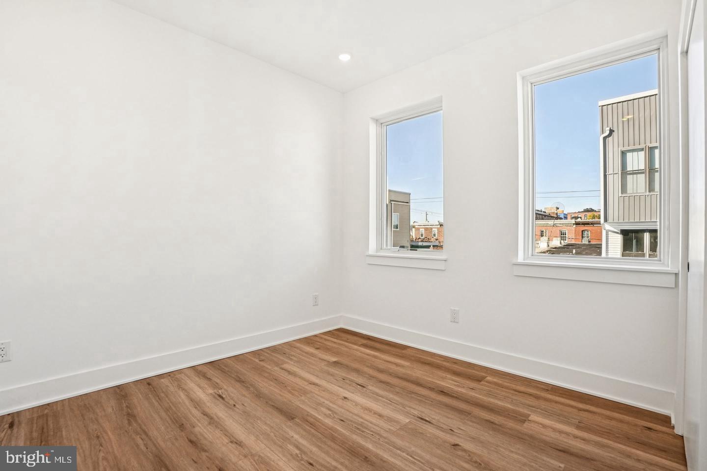 2456 Frankford Ave #9 Property Photo 17