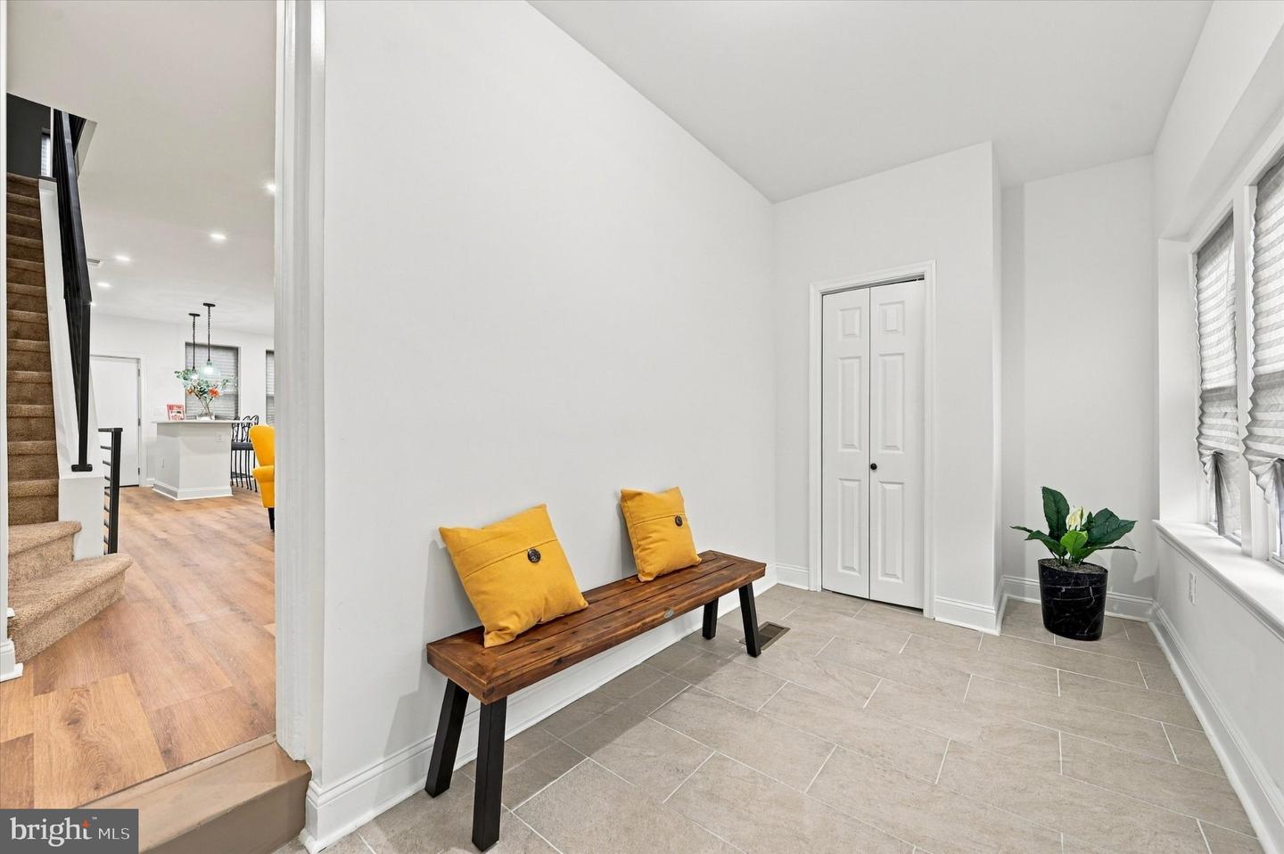 5329 Malcolm St Property Photo 3