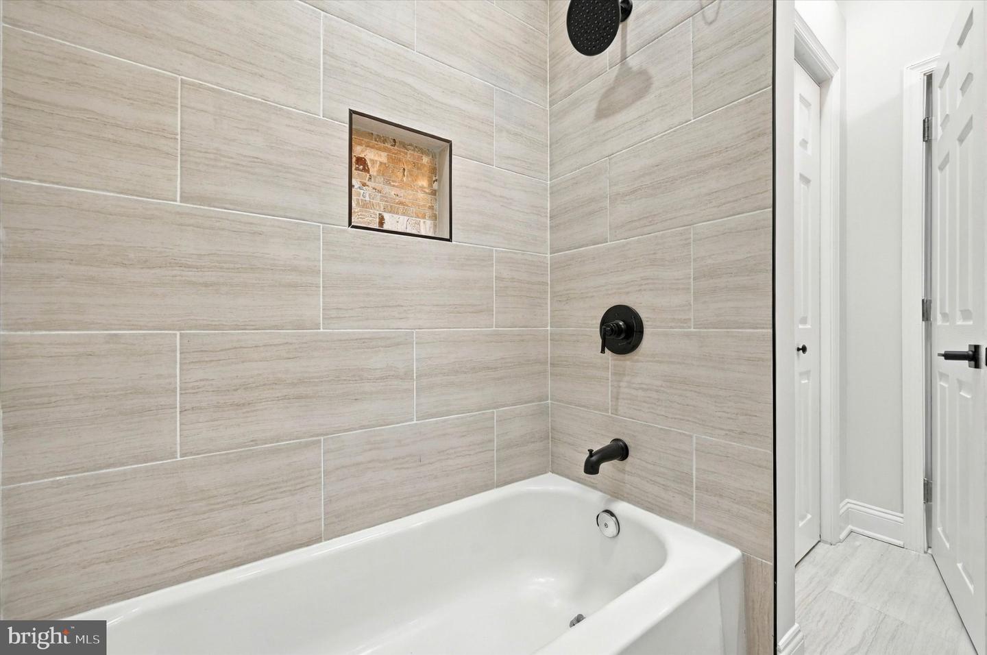 5329 Malcolm St Property Photo 22