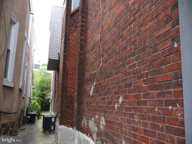 5024 Walton Ave Property Photo 4
