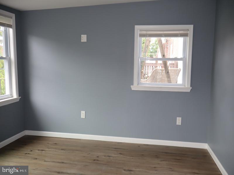 5024 Walton Ave Property Photo 6