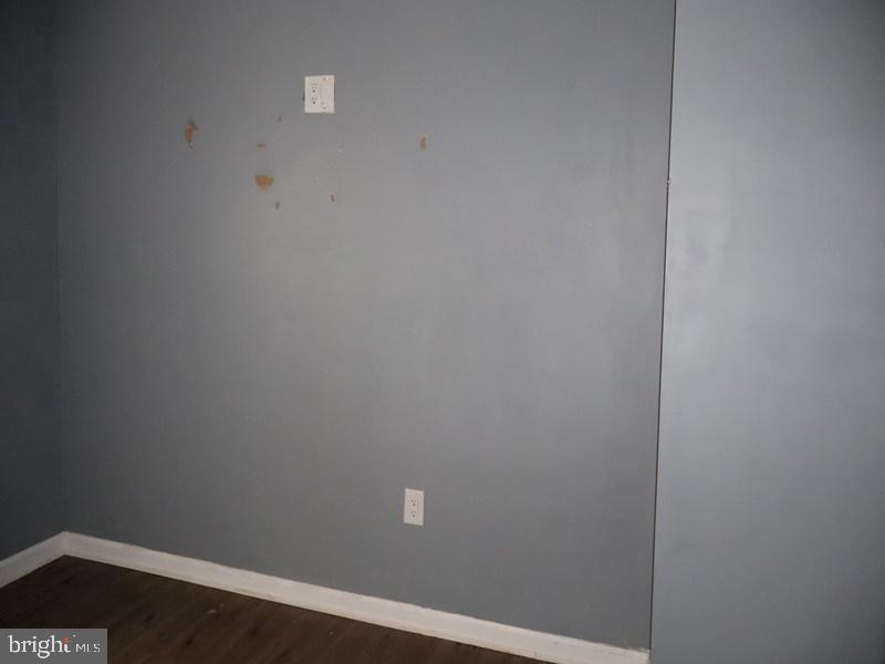 5024 Walton Ave Property Photo 8