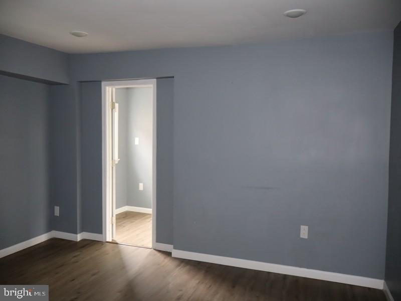 5024 Walton Ave Property Photo 13