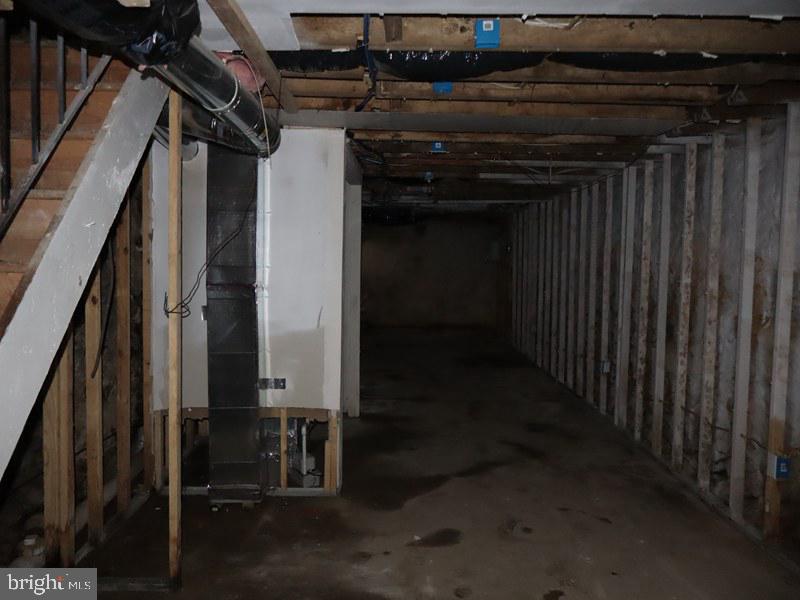 5024 Walton Ave Property Photo 17
