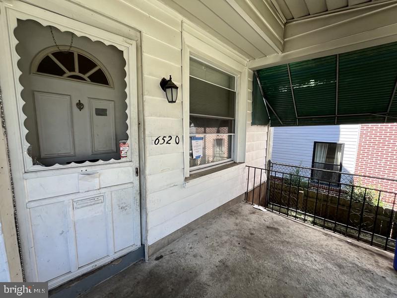 6520 Ross St Property Photo 3