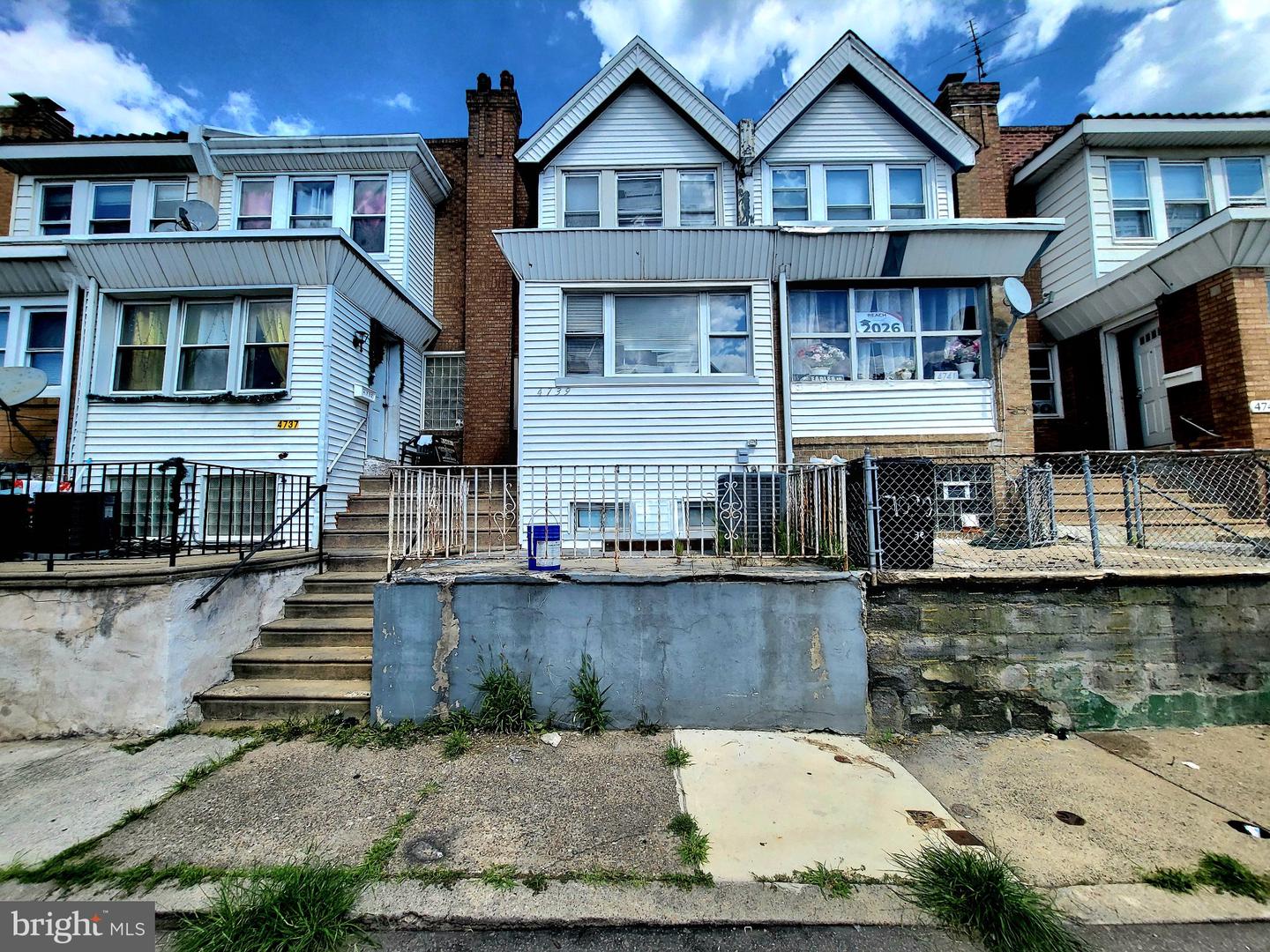 4739 Loring St Property Photo 5