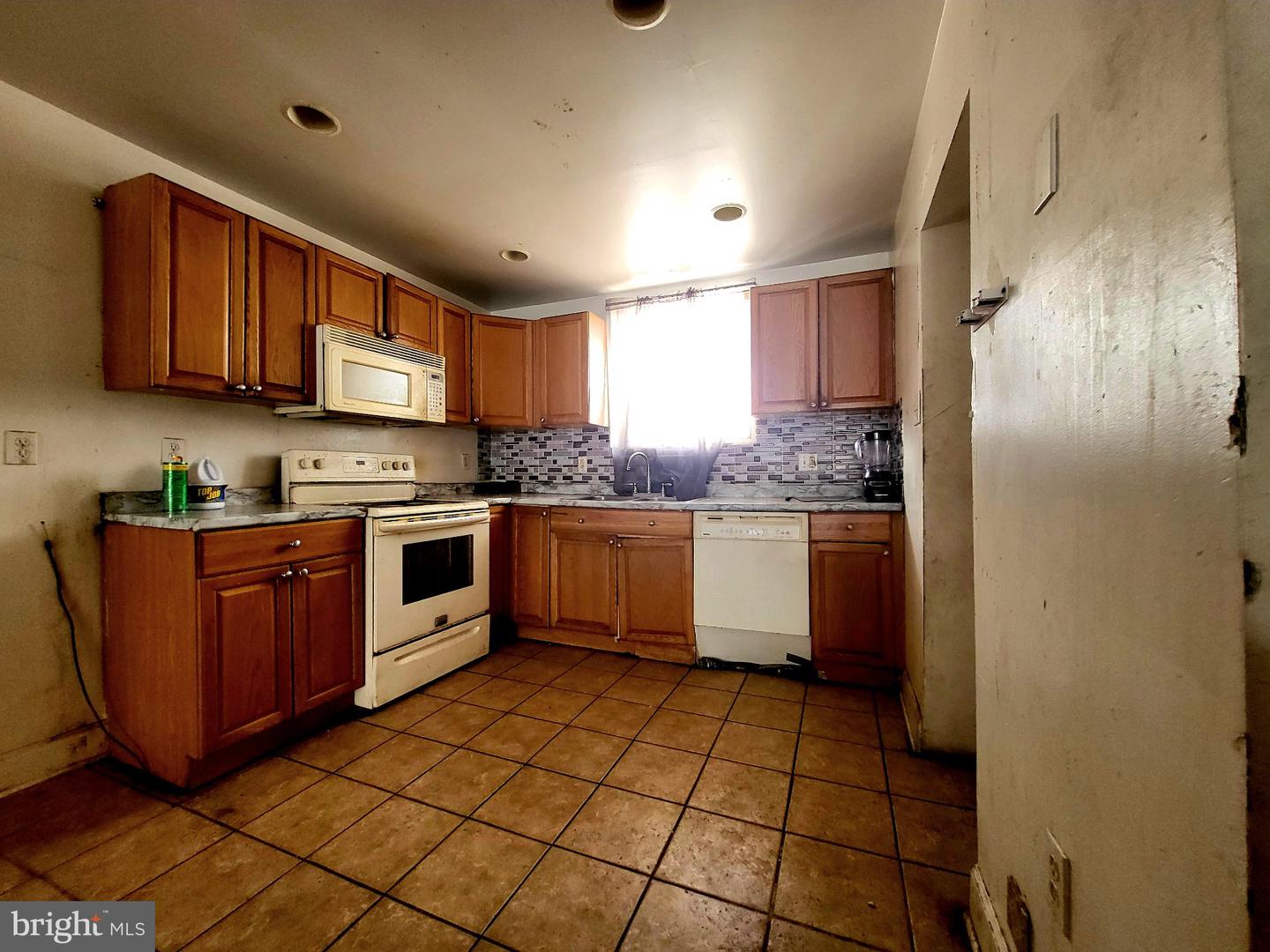 4739 Loring St Property Photo 12