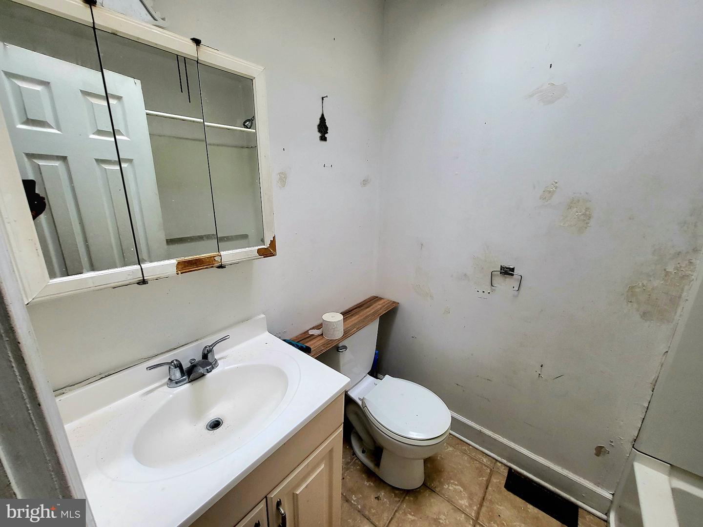 4739 Loring St Property Photo 17